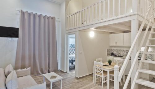 Suite with Garden View