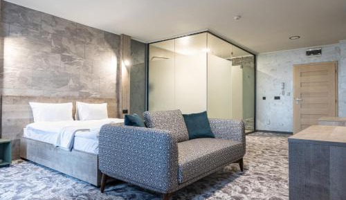 Large Double Room