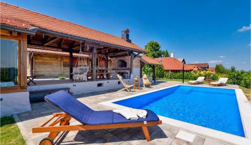 Three-Bedroom Holiday Home 