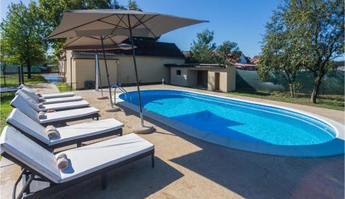Two-Bedroom Holiday Home