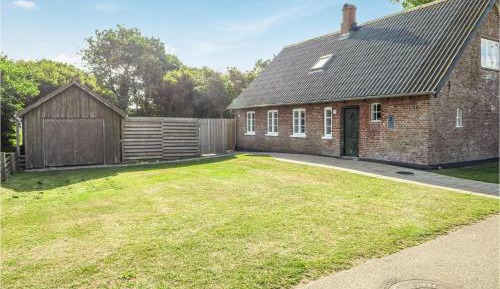 Five-Bedroom Holiday Home