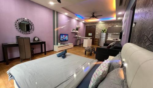 Deluxe Studio