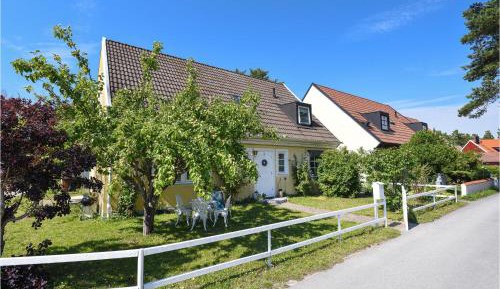 Three-Bedroom Holiday Home 