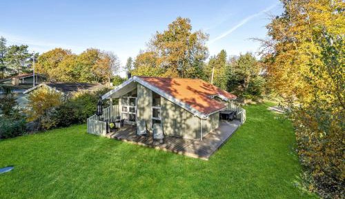 Three-Bedroom Holiday Home 