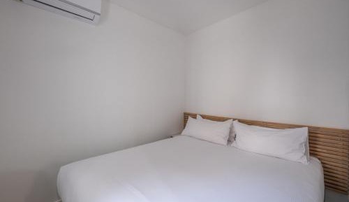 One Bedroom Apartment