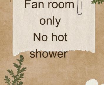 Queen Mahogany Room (Fan Room)