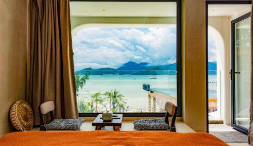 Sea View Queen Room