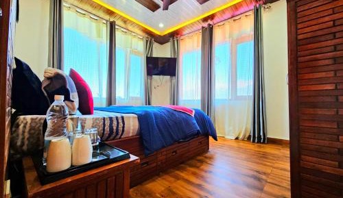 Double Room with Mountain View