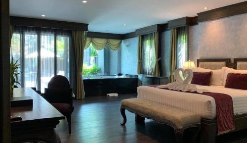 Suite with Spa Bath
