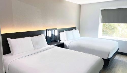 Queen Room with Two Queen Beds - Non-Smoking