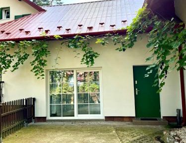 Apartment with Garden View