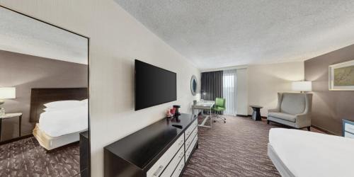 Guest Room, 1 King