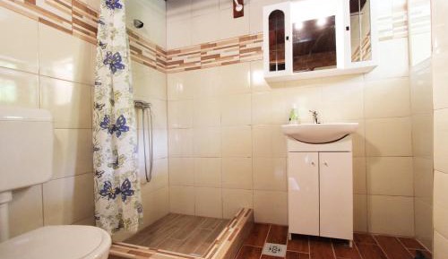Twin Room with Bathroom