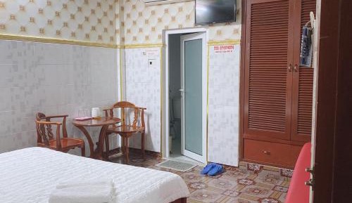 Standard Queen Room