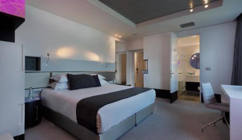 Corner Room