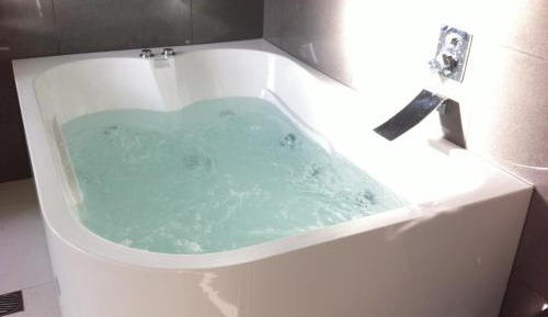 Cottage with Spa Bath - Coastal Spa