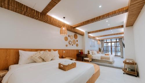 Deluxe Family Suite