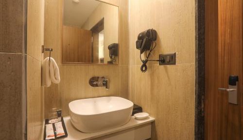  Premier Room