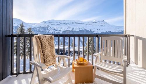 Two-Bedroom Apartment with Balcony (6 People) - South Side