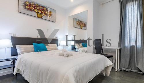 Standard Double Room with Shared Bathroom