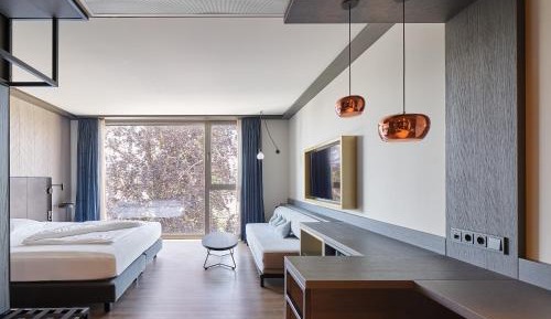 Junior Suite with Garden View