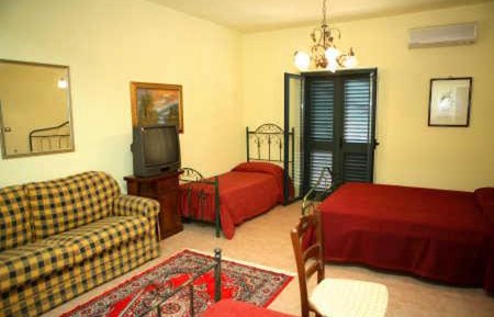 Quadruple Room with Private Bathroom
