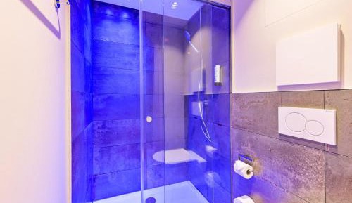 Superior Plus Studio with Air Conditioning 
