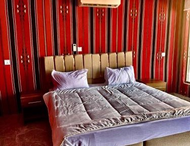 Deluxe Double or Twin Room with Mountain View