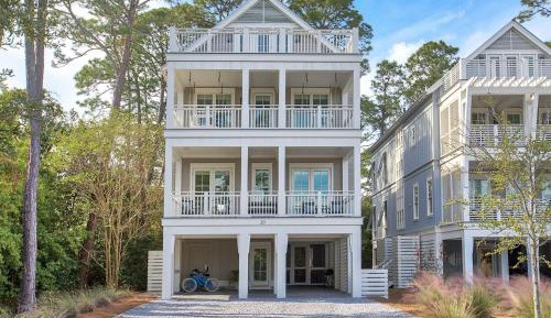 Five-Bedroom Holiday Home