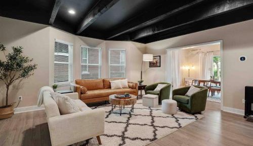 Four-Bedroom Holiday Home