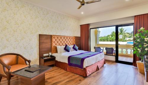 Queen Room with Balcony