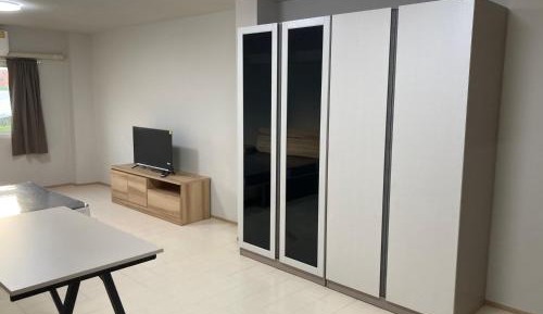 Suite with Garden View