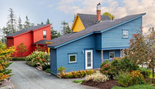 Four-Bedroom Holiday Home