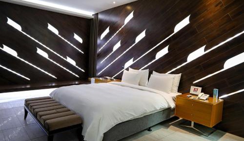 Platinum Suite