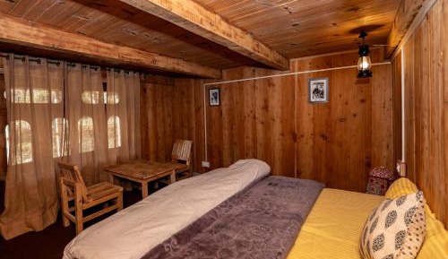 Double Room with Shared Bathroom
