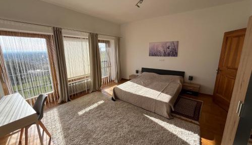 Apartment with Bath