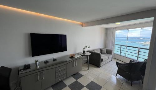Apartment with Pool View 