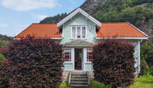 Three-Bedroom Holiday Home 