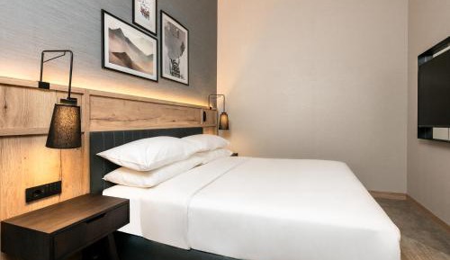 Loft King Suite with Sofa Bed