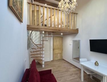 Studio - Split Level