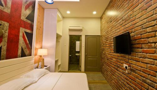 Deluxe Family Suite