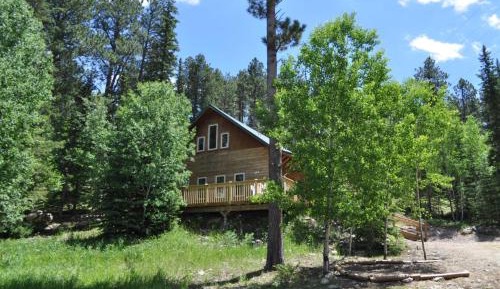 Three-Bedroom Holiday Home 