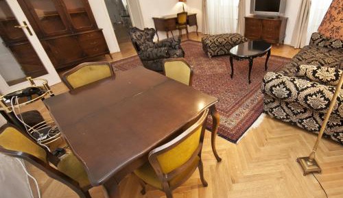 Family Apartment (2 Adults + 4 Children)
