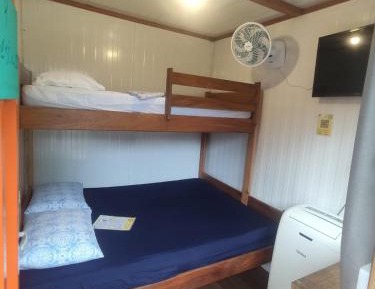 Basic Triple Room with Shared Bathroom