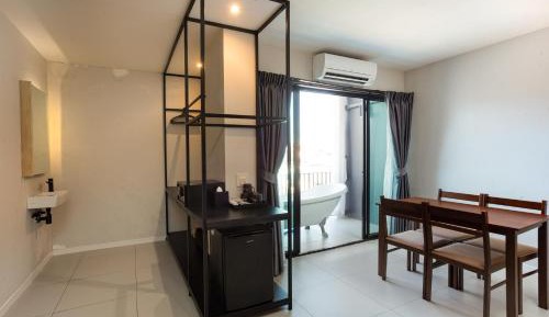 Standard Family Room 4