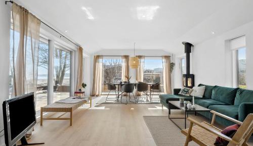Three-Bedroom Holiday Home 