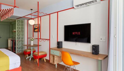 Deluxe King Studio