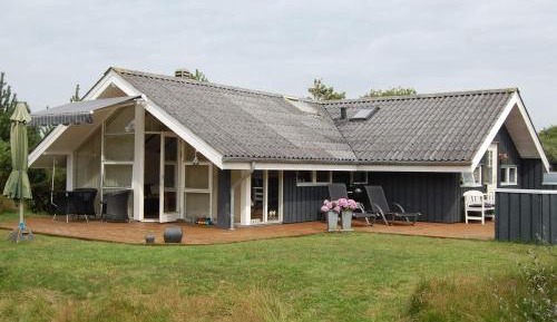 Three-Bedroom Holiday Home 