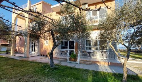One-Bedroom Apartment with Garden View (2 adults)