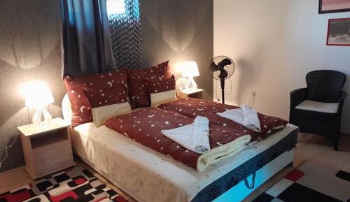Deluxe Double Room with Bath